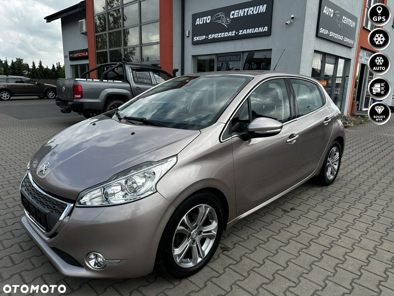 Peugeot 208 - 2
