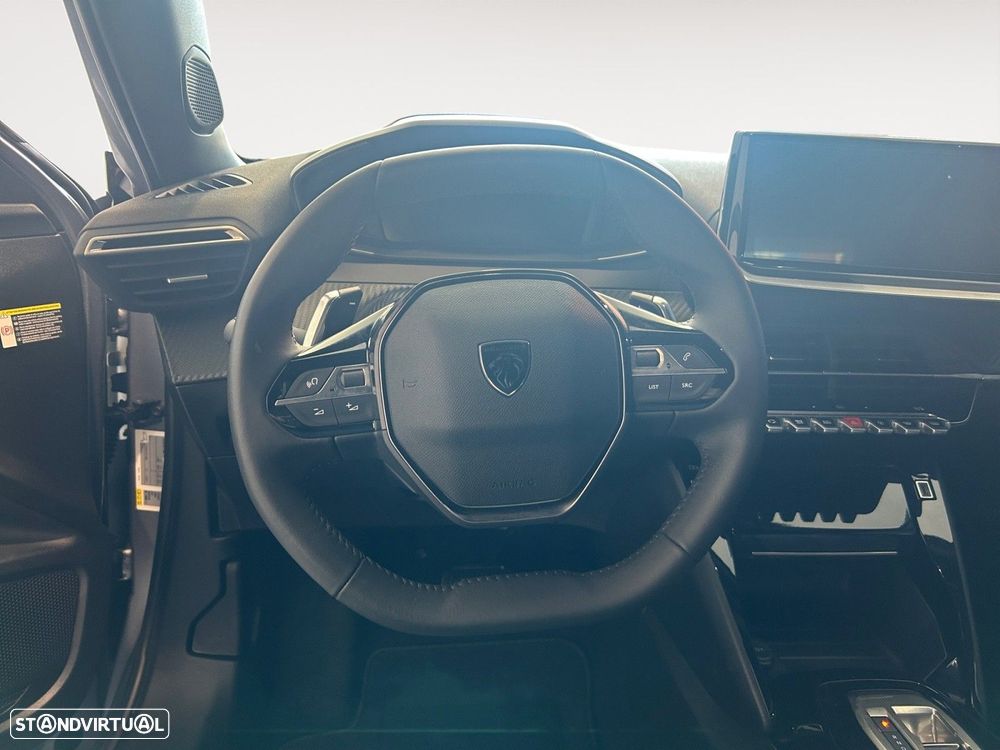 Peugeot 2008 - 12