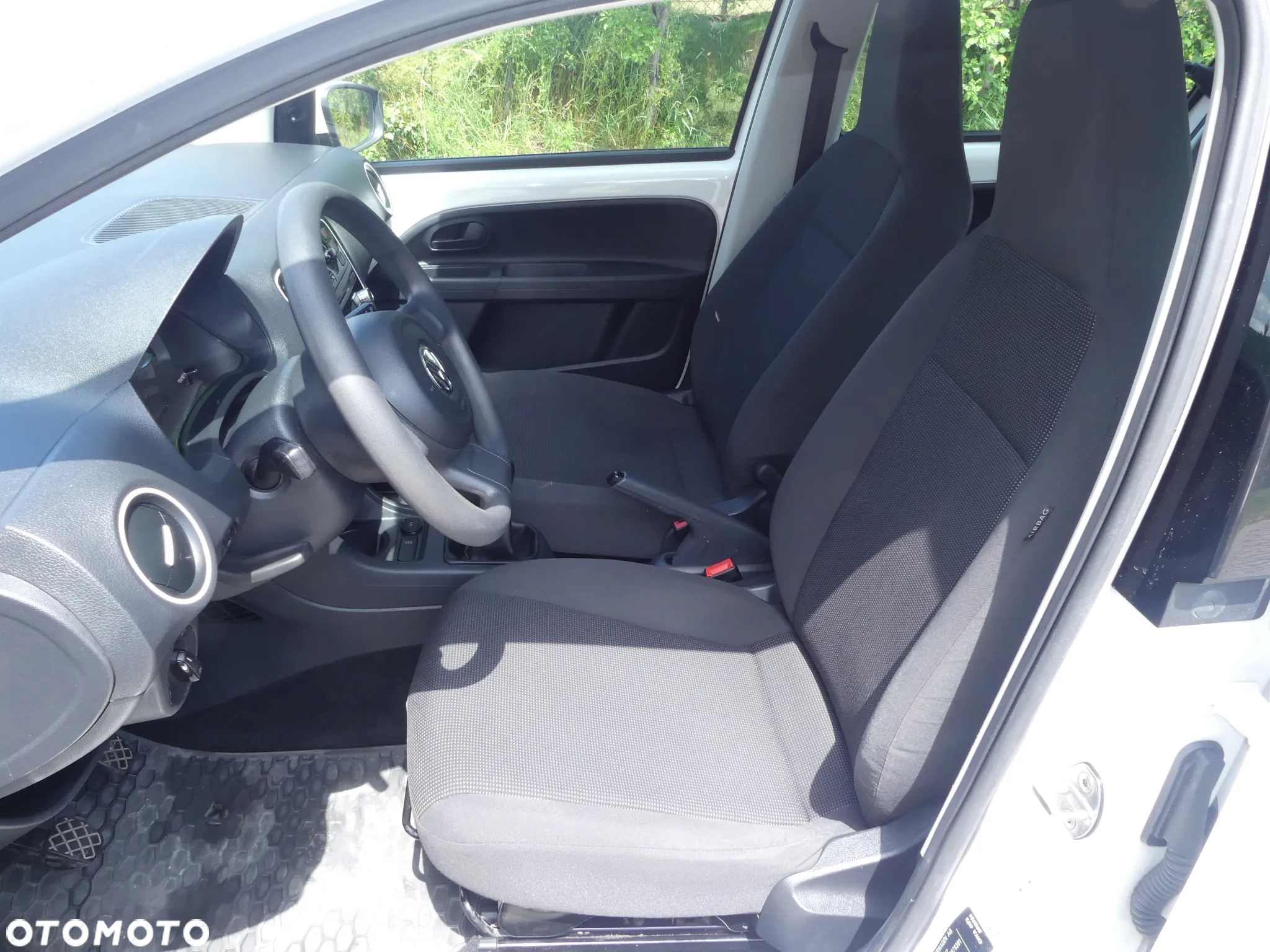 Volkswagen up! 1.0 move - 10