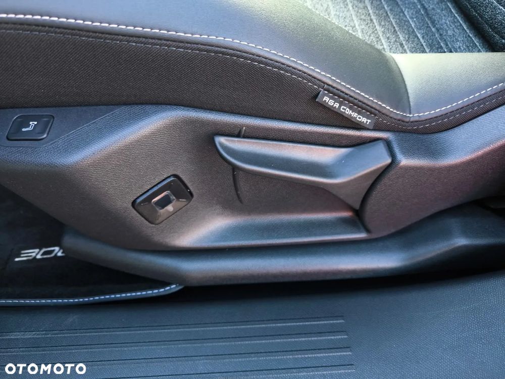 Peugeot 3008 1.2 PureTech mHEV Allure e-DCS6 - 22