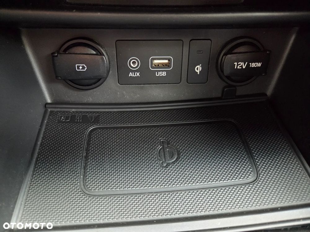 Hyundai Kona - 23
