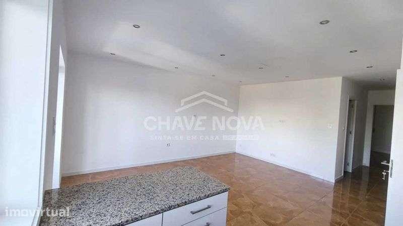 Moradia T3 Renovada no Centro de Gondomar - Grande imagem: 2/12