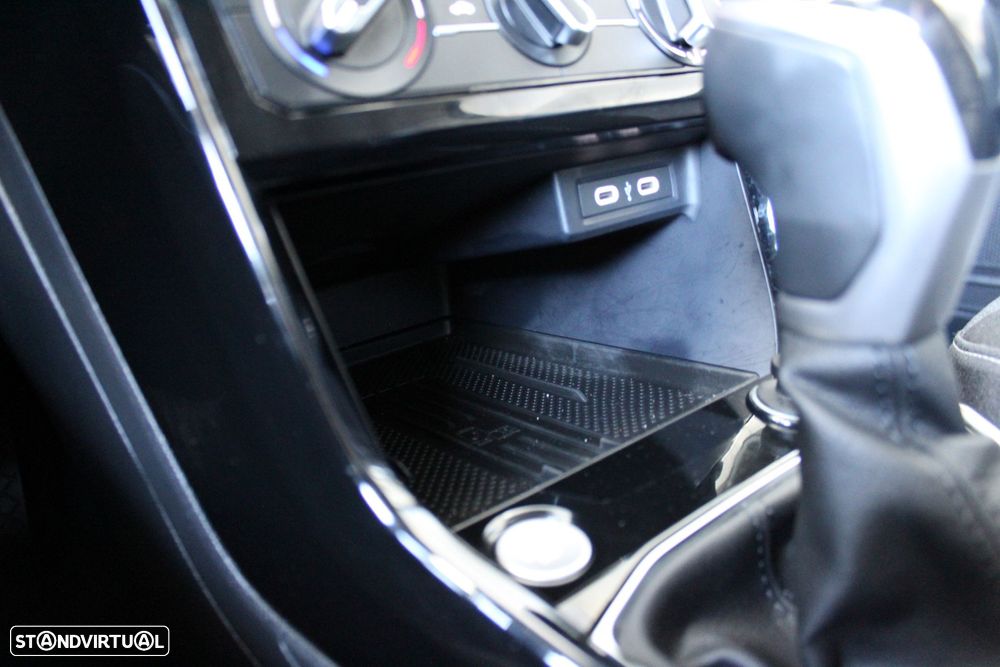 VW T-Cross 1.0 TSI Life DSG - 13