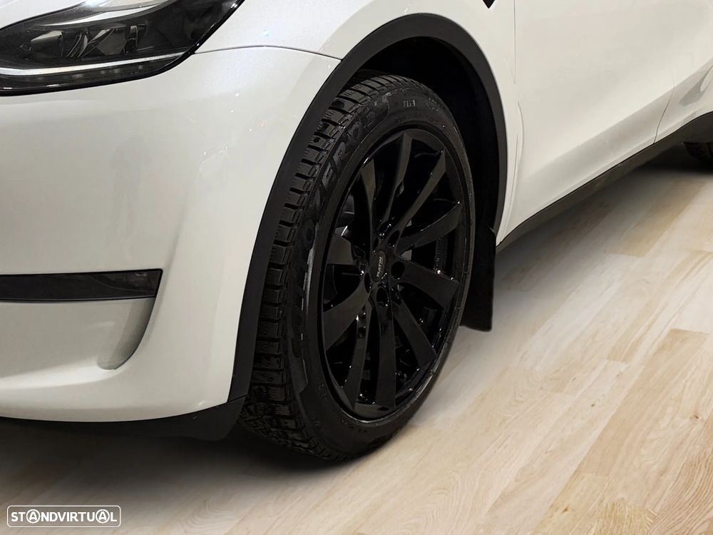 Tesla Model Y Long Range Dual Motor AWD - 7