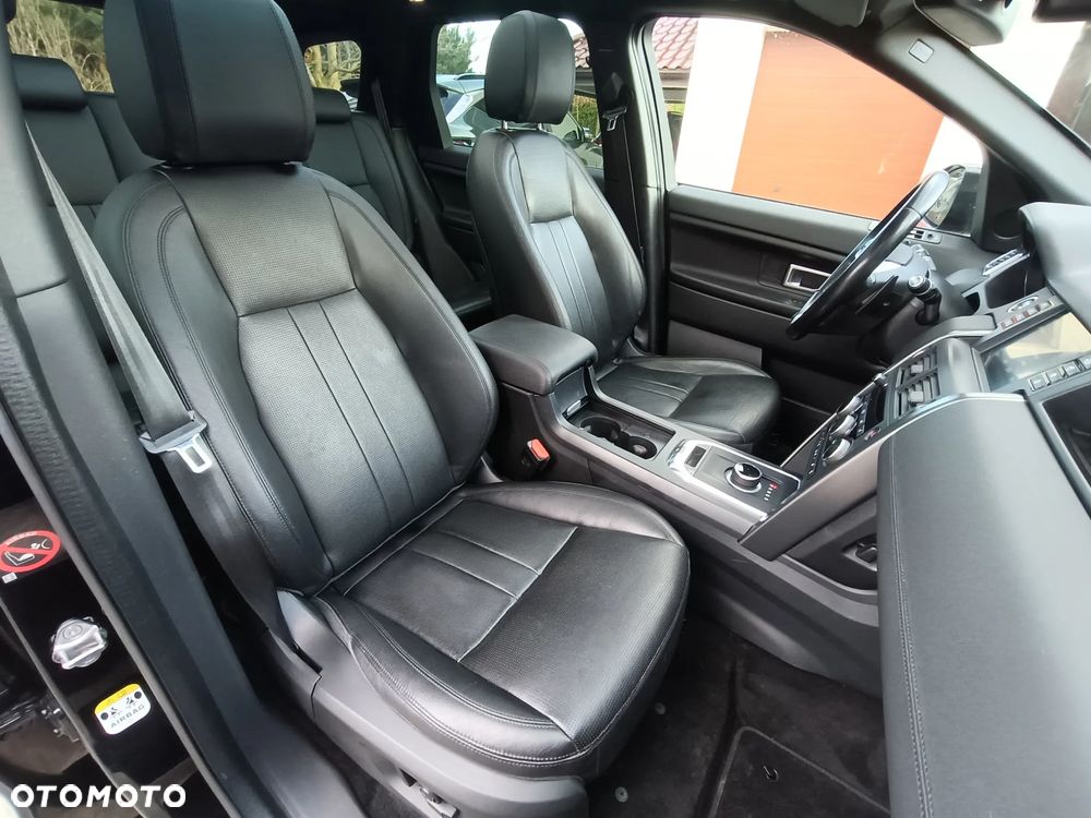 Land Rover Discovery Sport TD4 HSE Luxury - 22