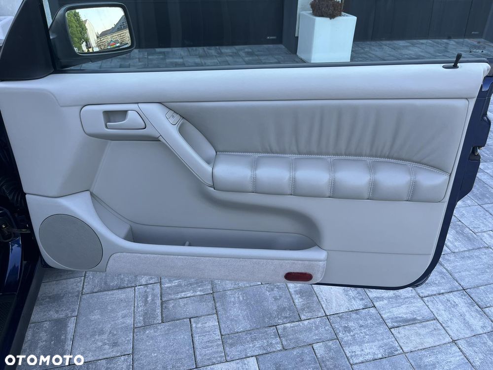 Volkswagen Golf 1.8 / 1.8 C - 24