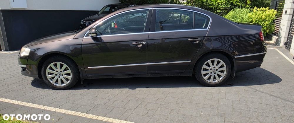 Volkswagen Passat 2.0 FSI Comfortline - 8