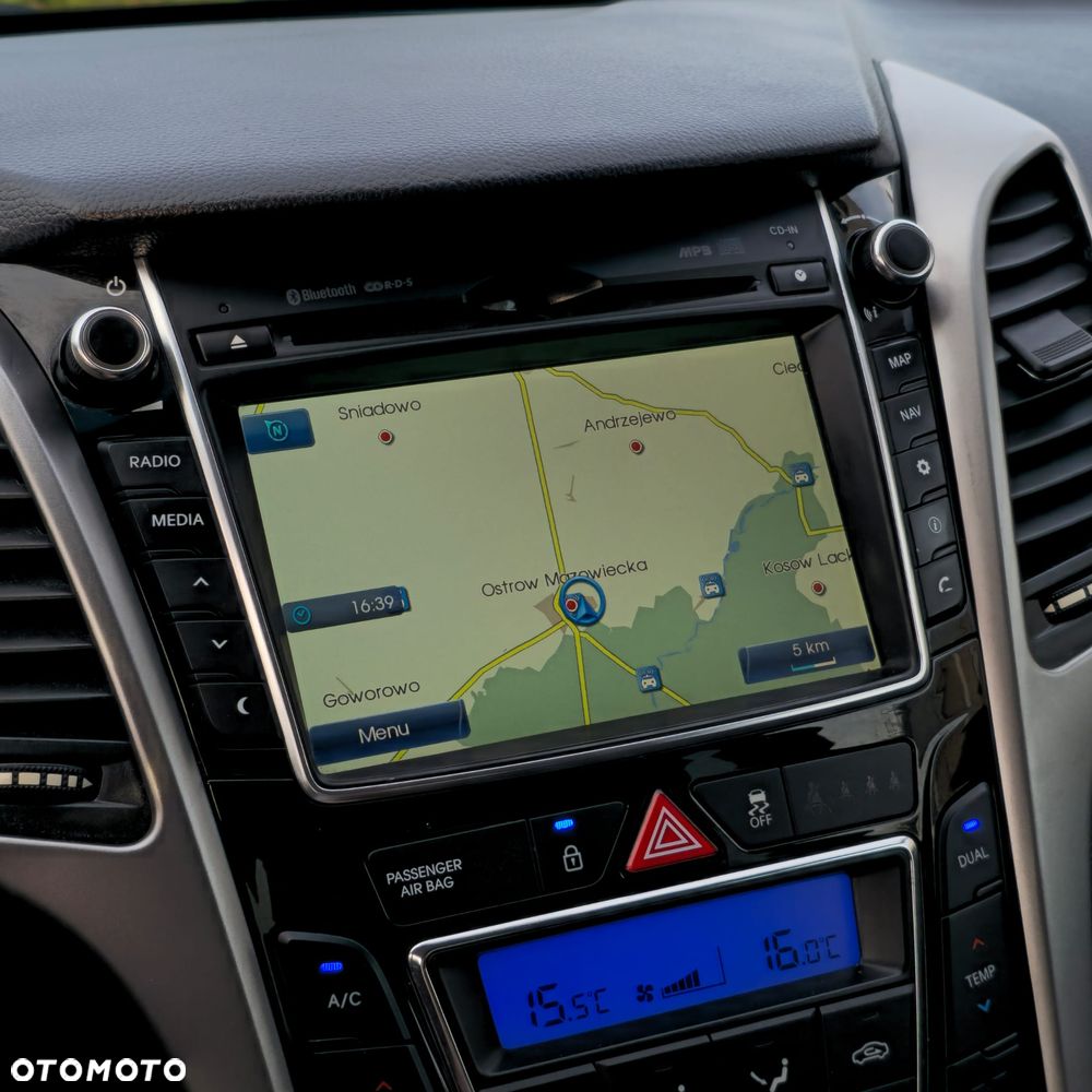 Hyundai i30 1.6 Automatik Style - 35