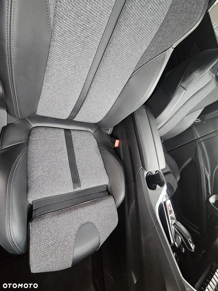 Peugeot 5008 1.6 PureTech Crossway S&S EAT8 - 22