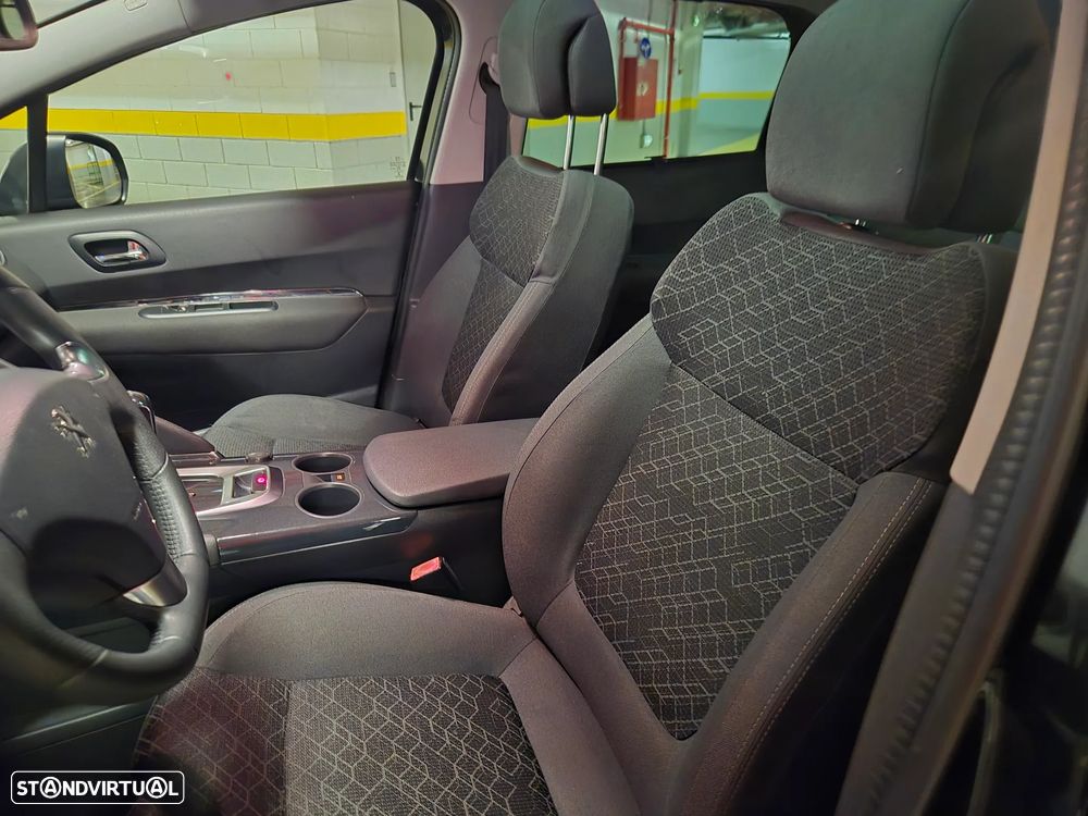 Peugeot 3008 1.6 e-HDi Style 2-Tronic - 23
