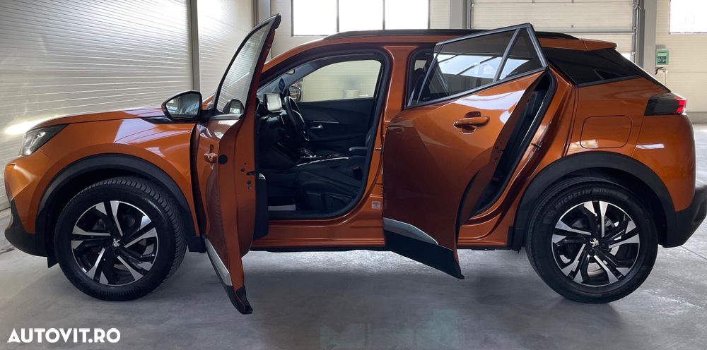 Peugeot 2008 1.2 L PureTech STT EAT8 GT Line - 21