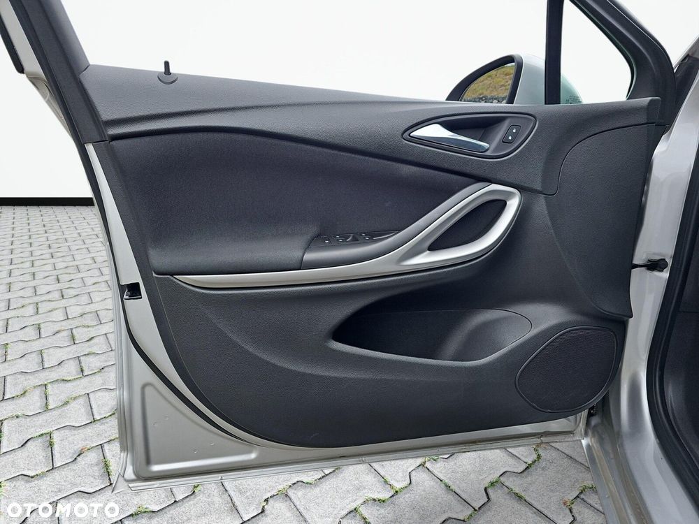 Opel Astra - 19