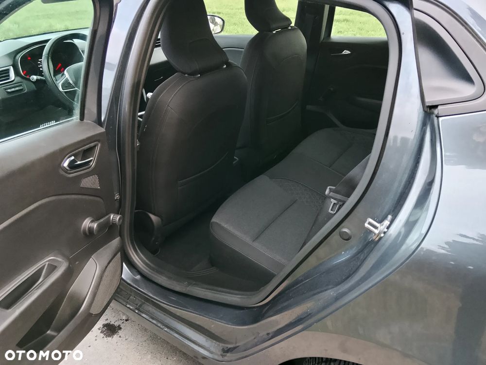 Renault Clio - 6