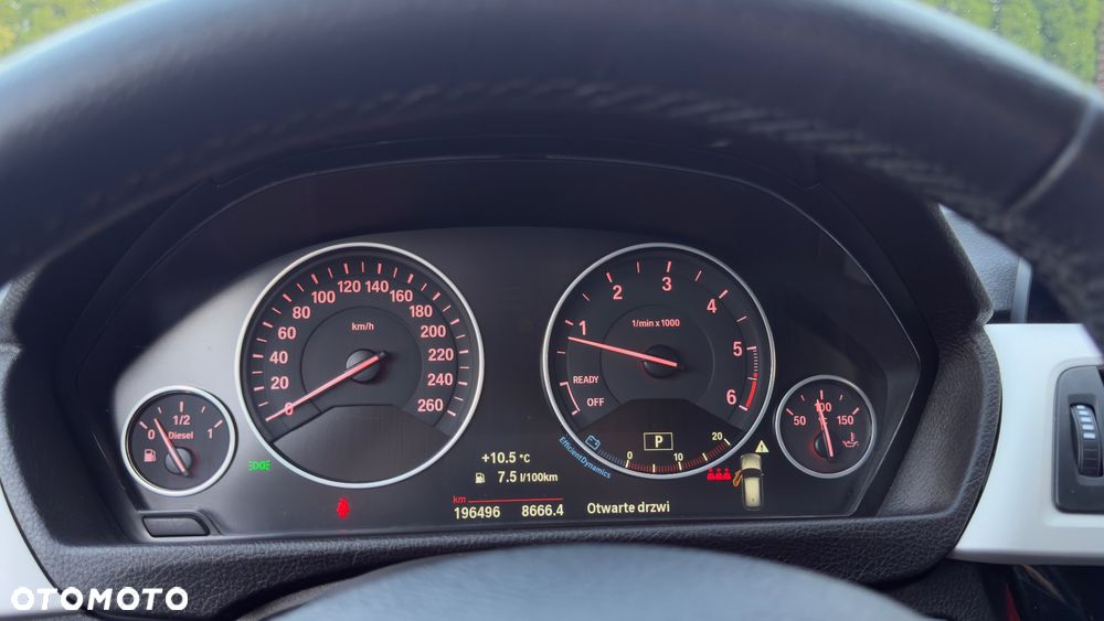 BMW Seria 3 320d Sport Line - 10