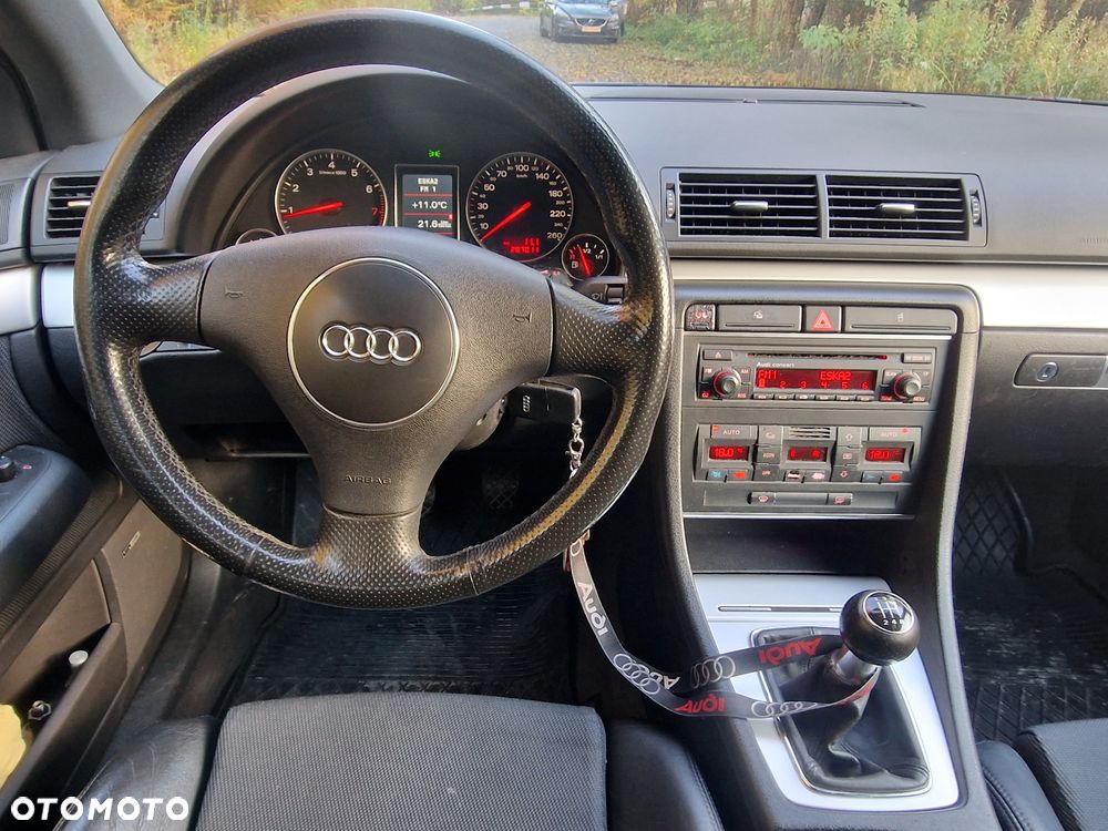 Audi A4 Avant - 5