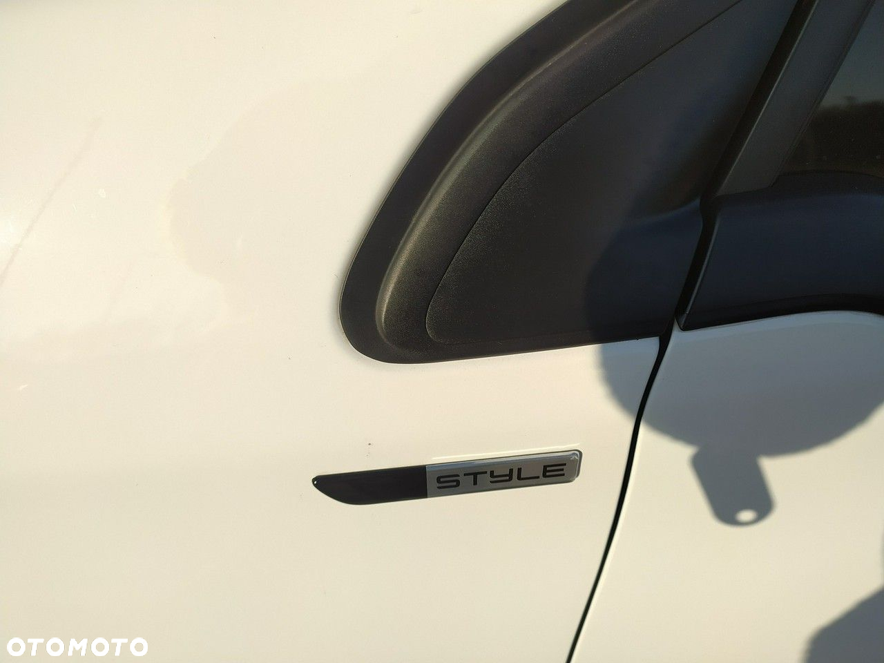 Peugeot 2008 1.2 Pure Tech Style S&S - 11