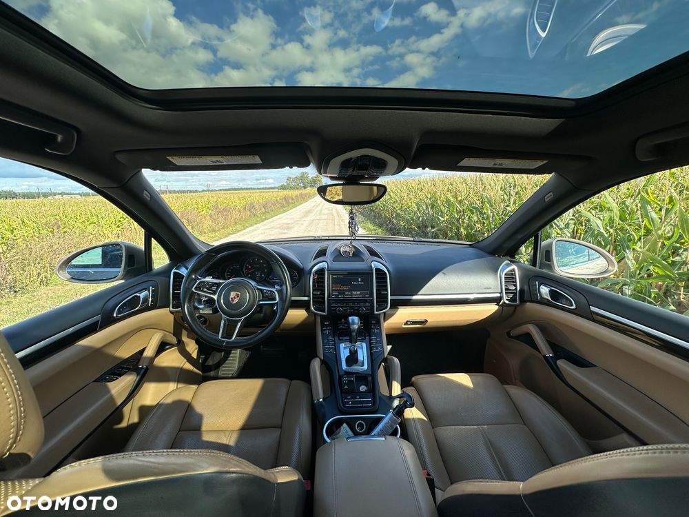 Porsche Cayenne Platinum Edition - 14