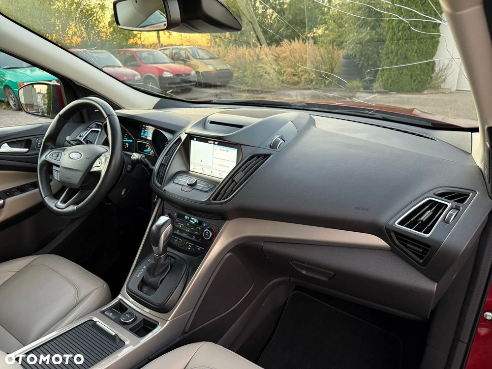 Ford Kuga 2.0 TDCi 4x4 Titanium - 31