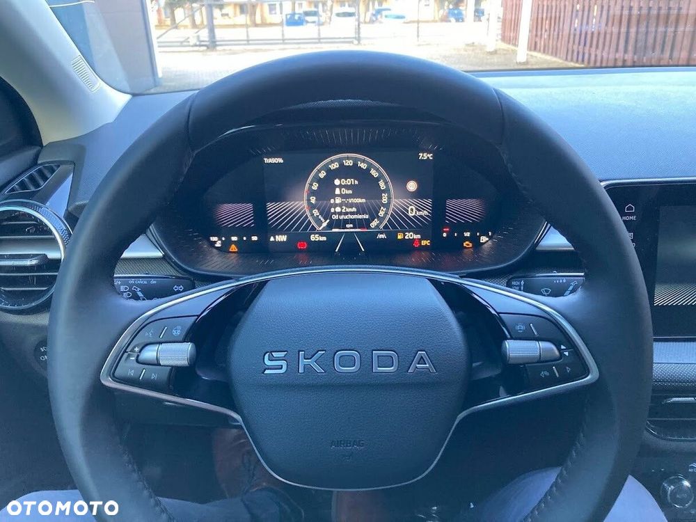 Skoda Fabia 1.0 TSI Drive - 8