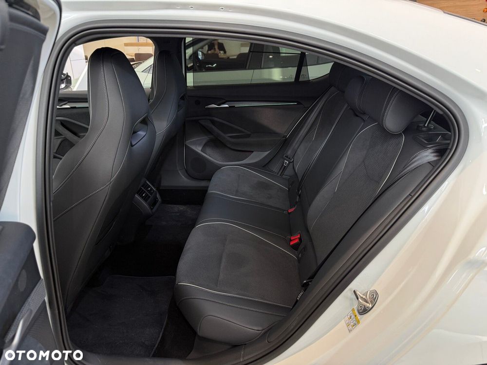 Skoda Superb 2.0 TSI Sportline DSG - 13