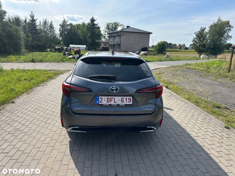 Toyota Corolla 1.8 Business Edition - 11
