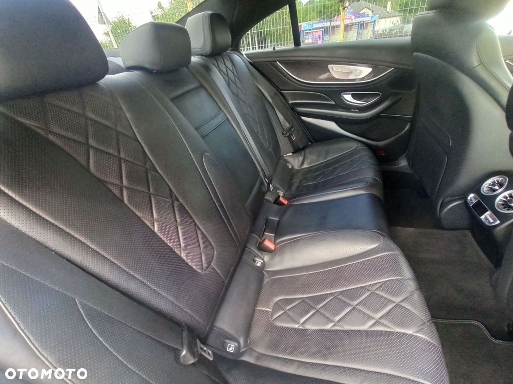 Mercedes-Benz CLS - 8