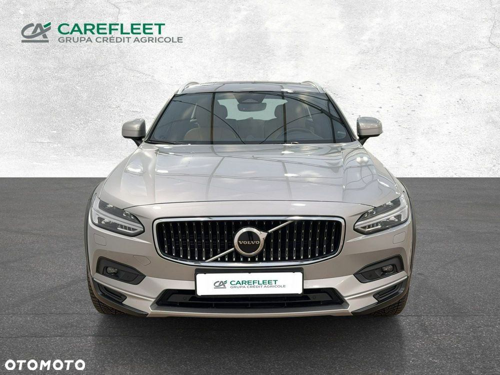 Volvo V90 Cross Country - 2