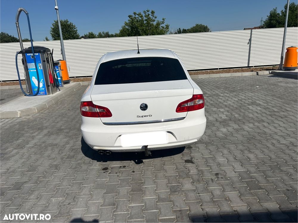 Skoda Superb 1.4 TSI Comfort - 4