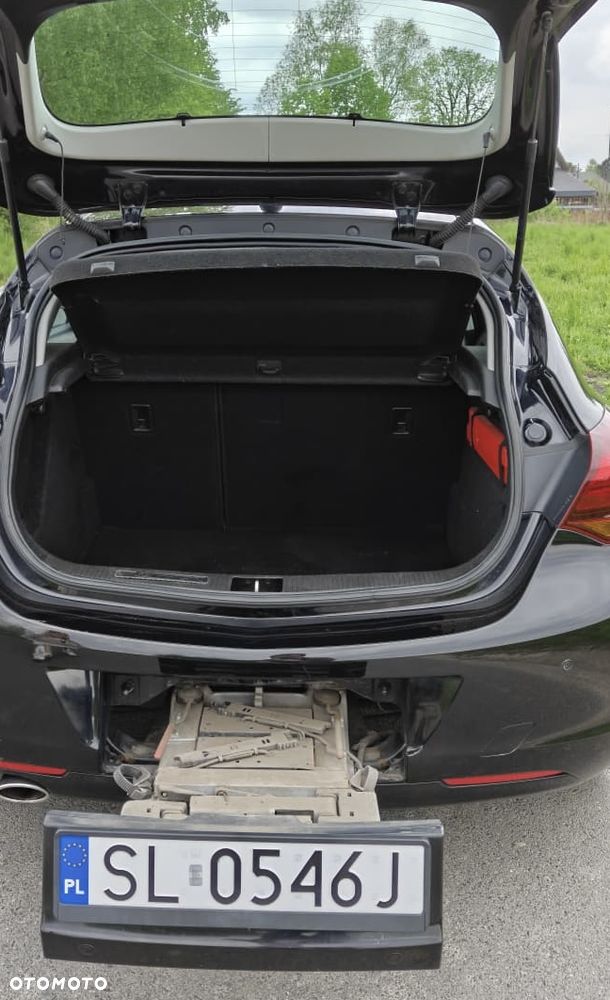 Opel Astra 1.4 T Cosmo - 11