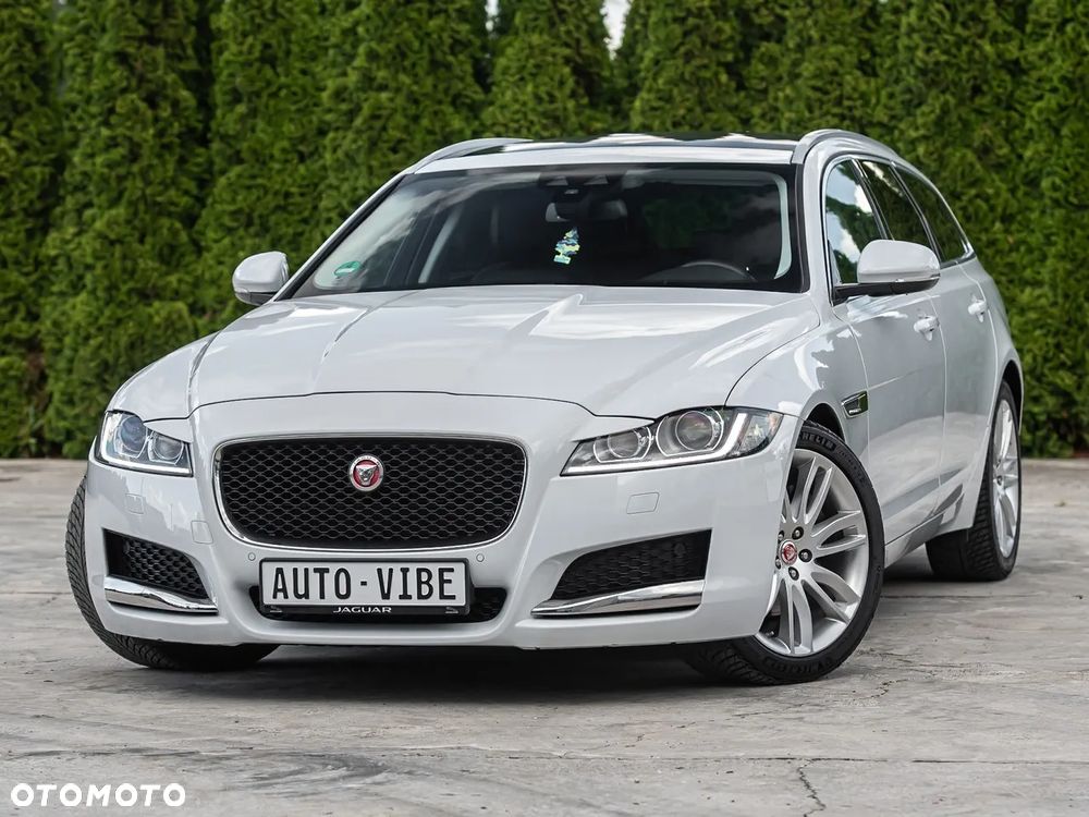 Jaguar XF 25d AWD Prestige - 5