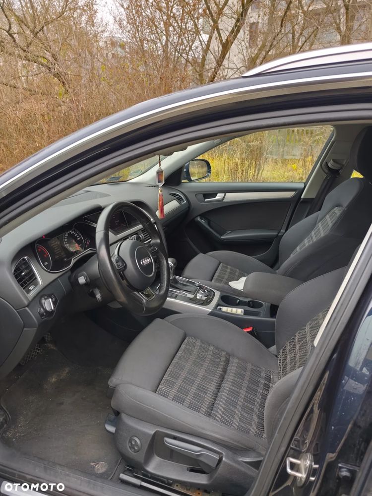 Audi A4 Avant 2.0 TDI Multitronic - 23