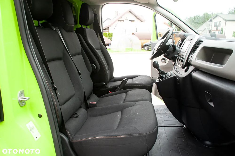 Renault Trafic - 32