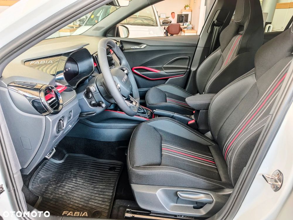 Skoda Fabia 1.0 TSI Monte Carlo DSG - 8