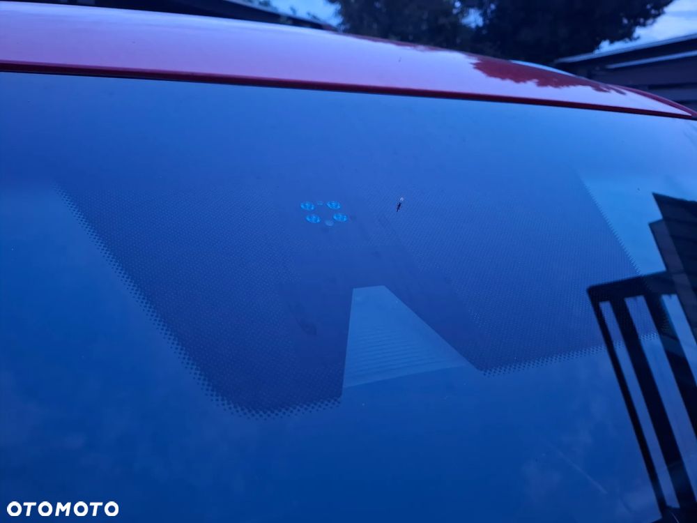 SsangYong/KGM Tivoli 1.6 D Crystal Base - 21
