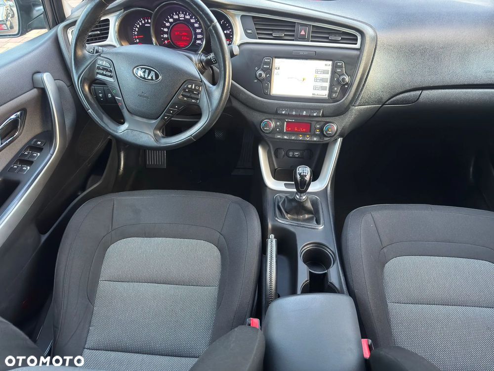Kia Ceed - 15