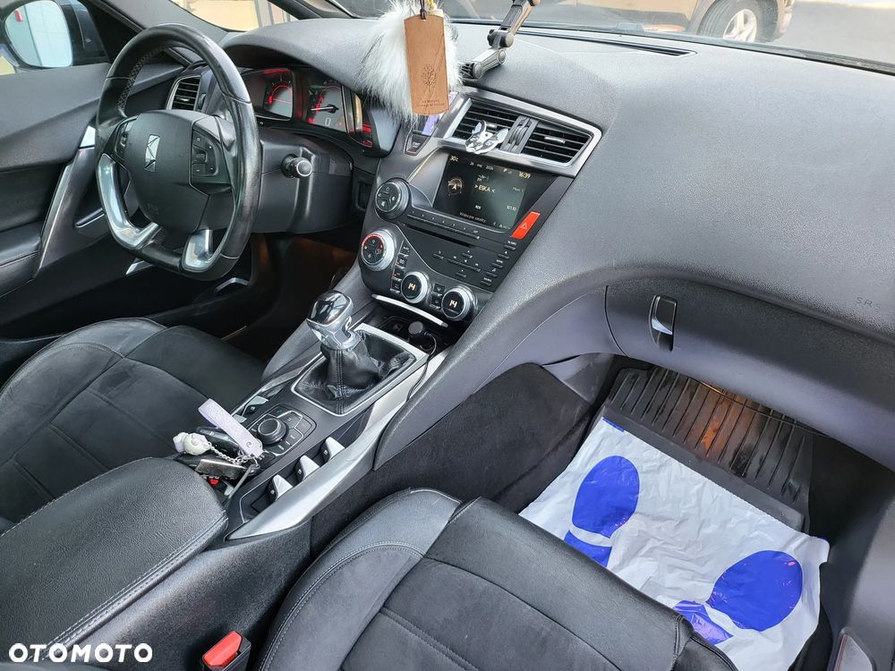 Citroën DS5 HDi 165 Business - 15