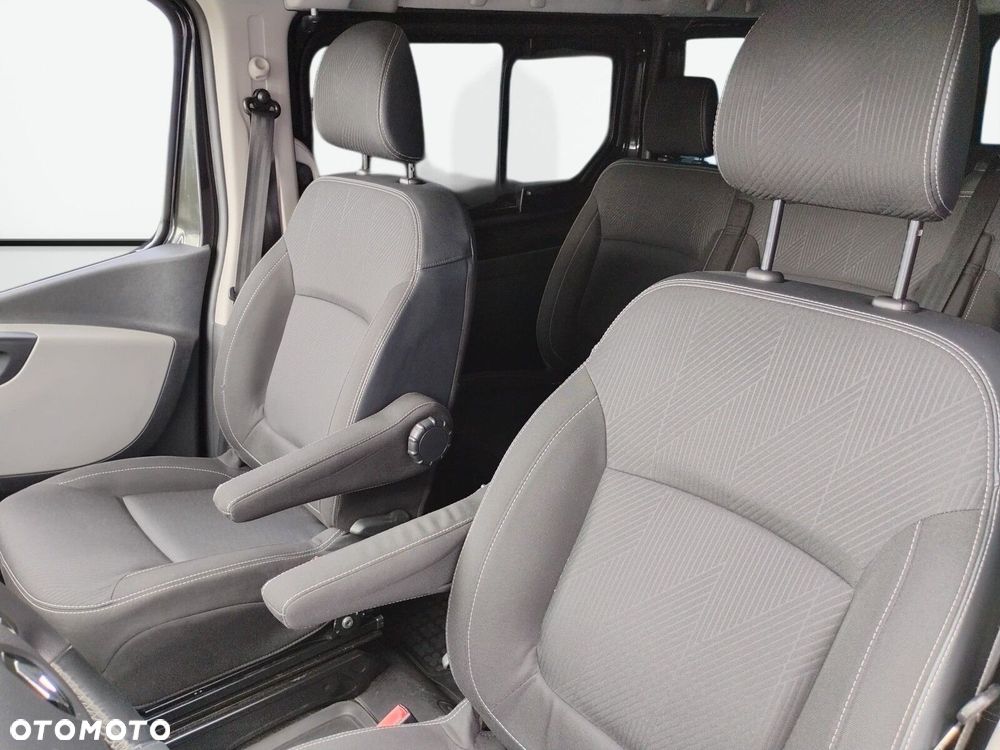 Renault Trafic Grand 1.6 dCi - 11
