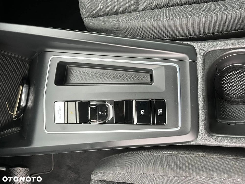 Volkswagen Golf - 19