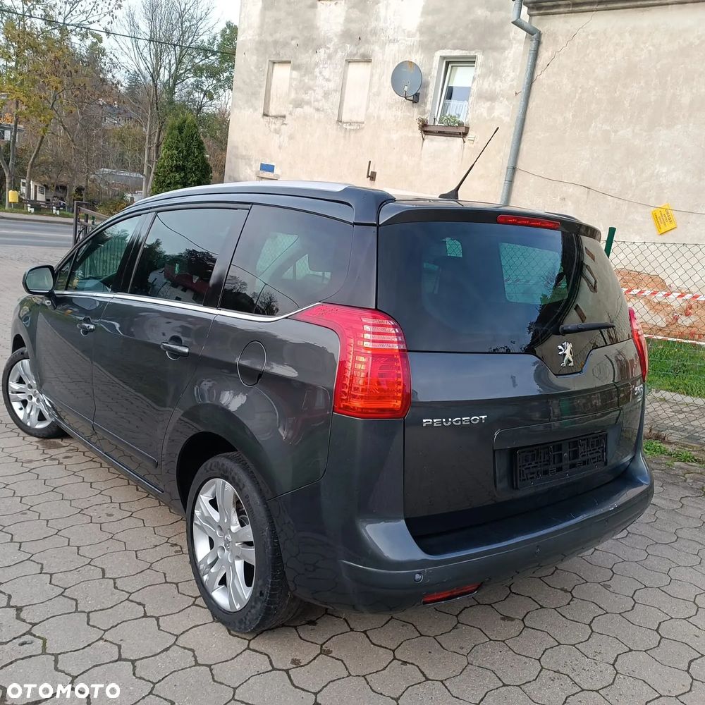 Peugeot 5008 1.6 THP Allure 7os - 10