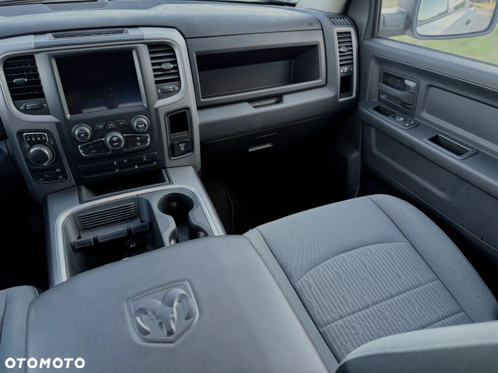 Dodge RAM 1500 5.7 4x4 - 10