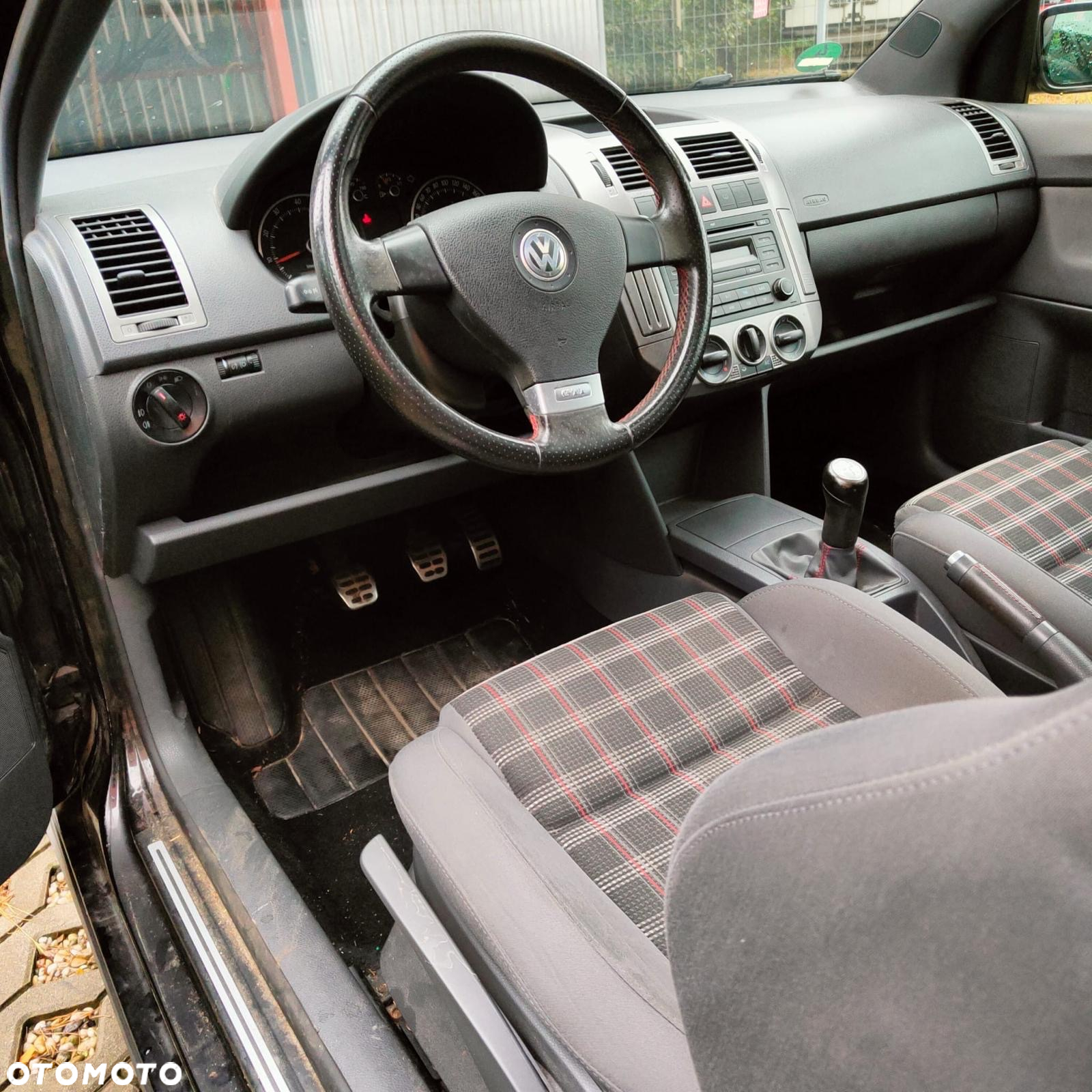 Volkswagen Polo 1.8T GTI - 6