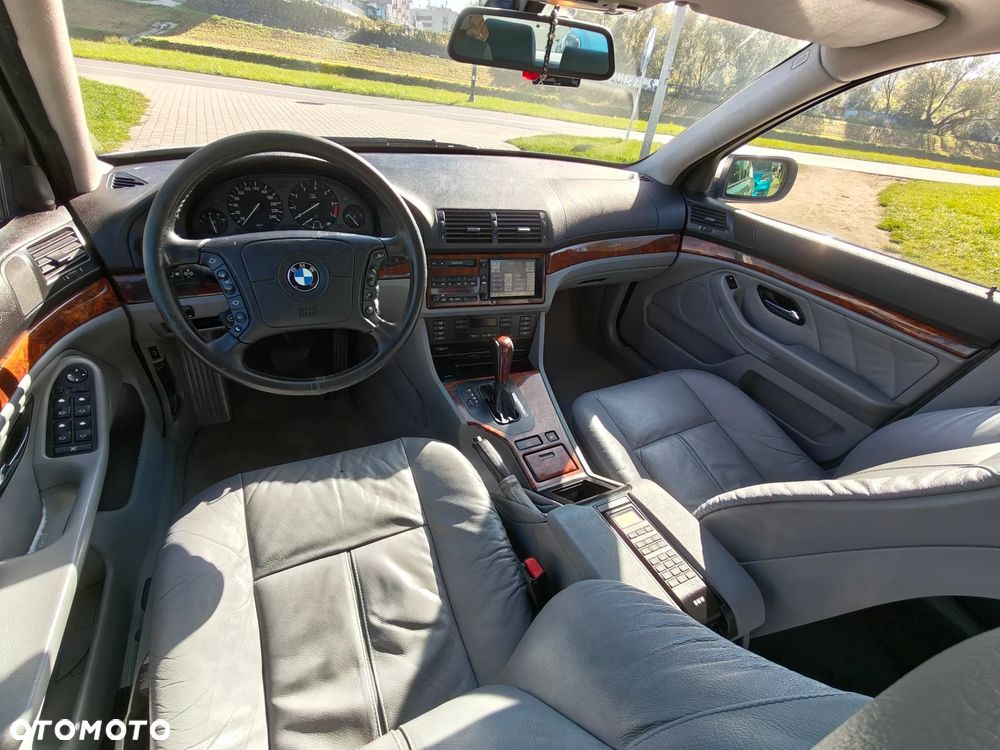 BMW Seria 5 - 28
