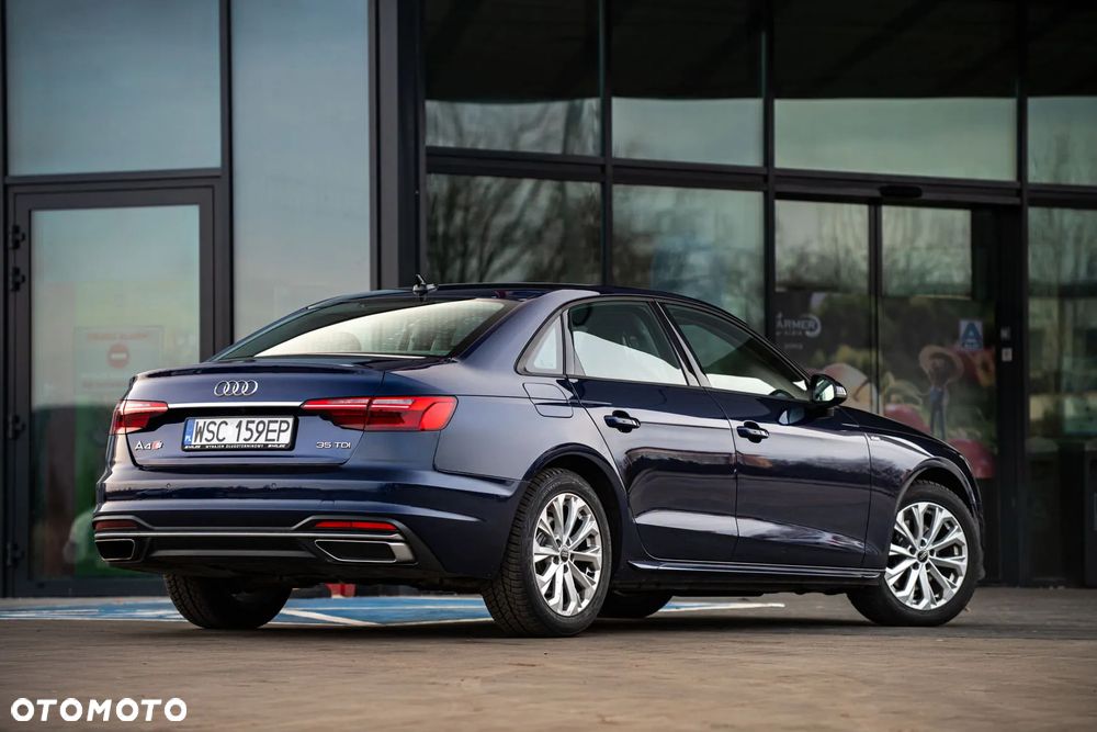 Audi A4 Limousine - 8