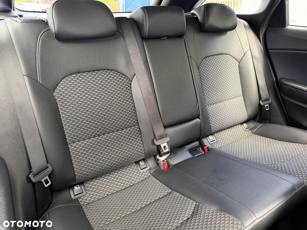 Kia Ceed 1.5 T-GDI L - 24