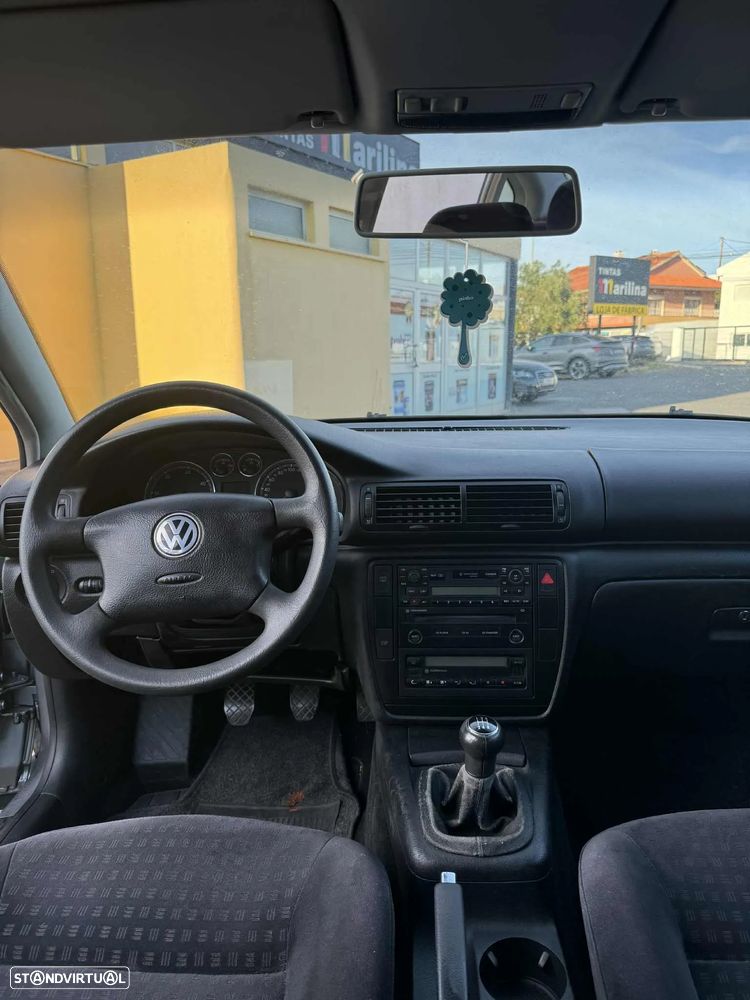 VW Passat 1.9 TDi Confortline - 2