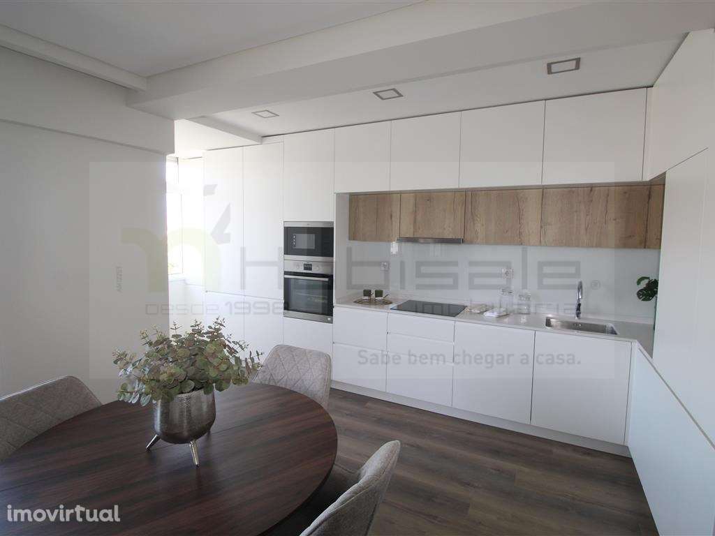 Onde o Design Encontra o Conforto: Exclusivo T3 com Varanda de 8m² - Grande imagem: 3/20