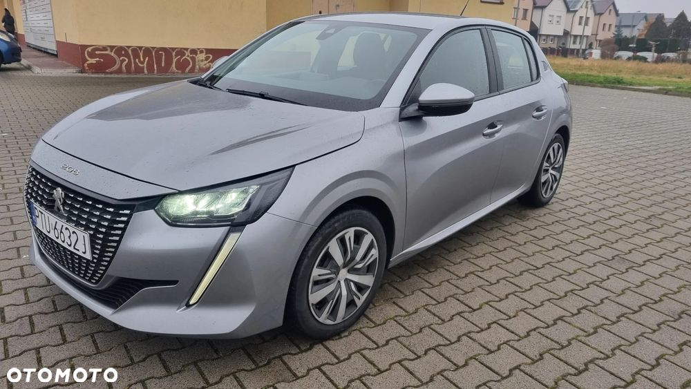 Peugeot 208 - 1