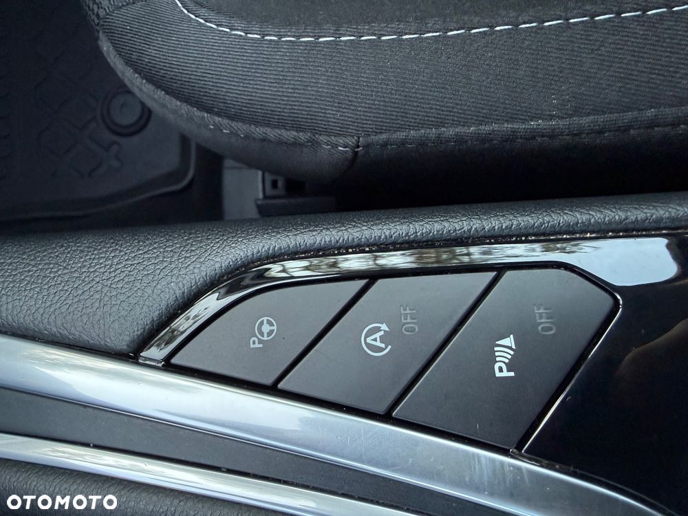 Ford S-Max 2.0 EcoBlue Titanium - 22