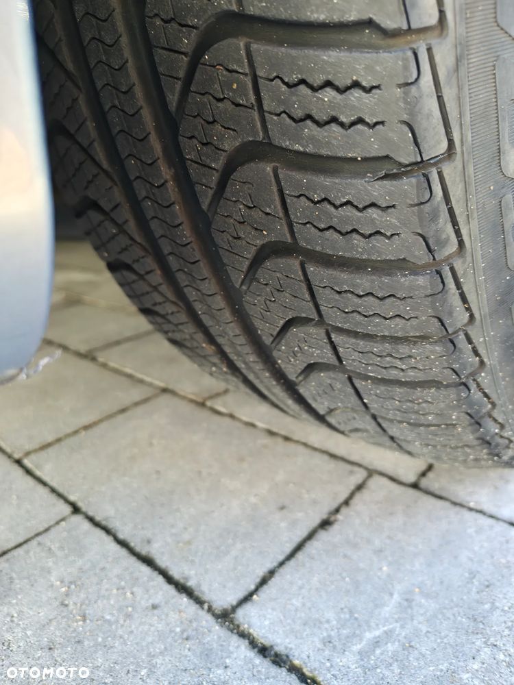 BMW Seria 3 320i - 18