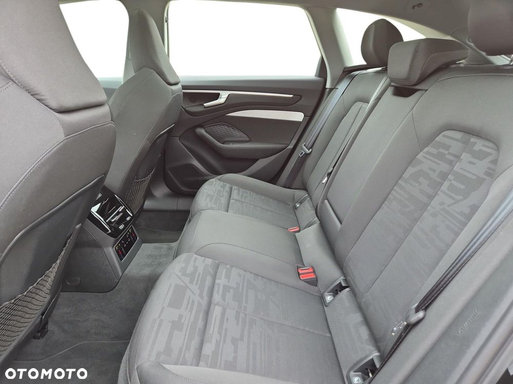 Audi A6 Avant - 26
